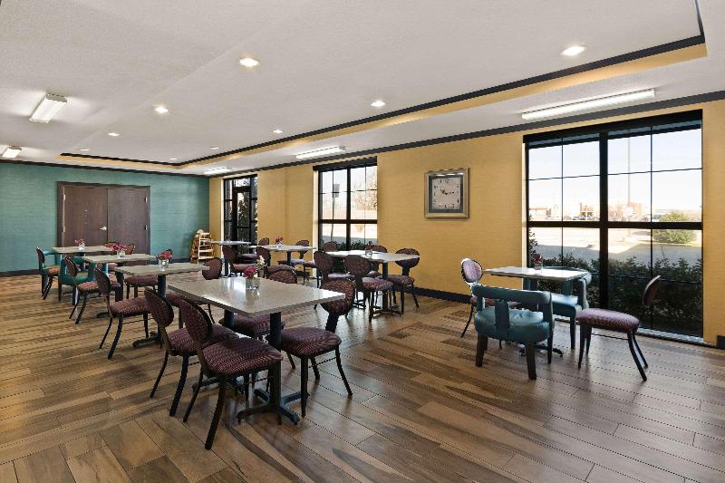 Comfort Inn & Suites Newcastle - Oklahoma City image