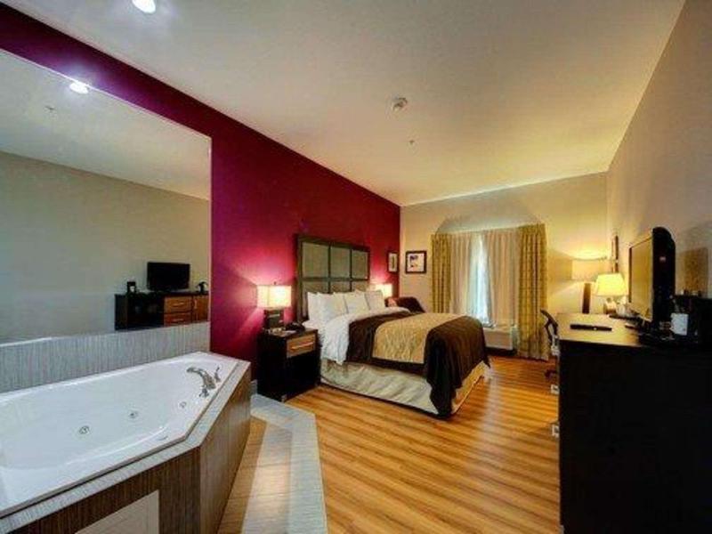 Comfort Inn & Suites Tulsa I-44 West - Rt 66 image