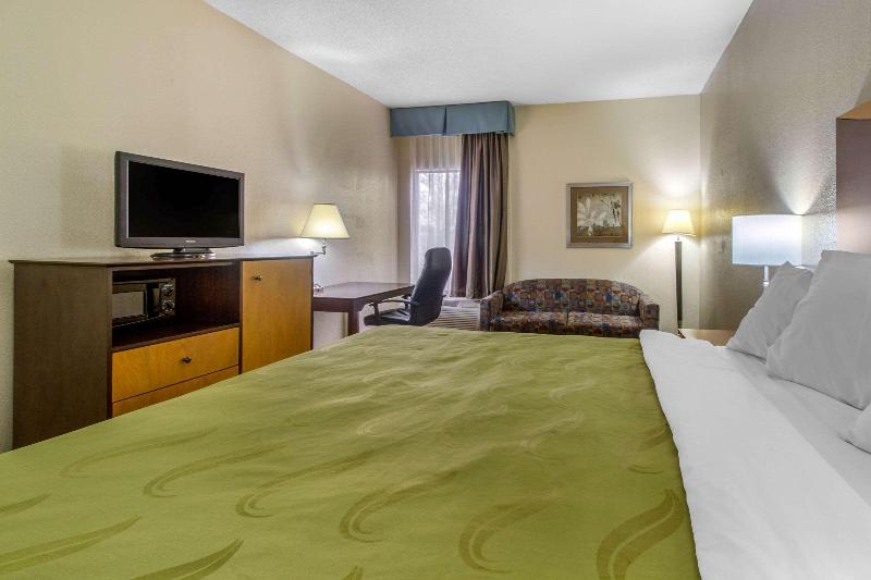 Quality Inn I-81 Exit 23 image 1