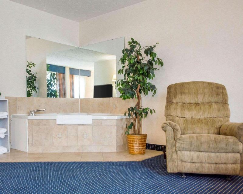Comfort Inn Piketon image