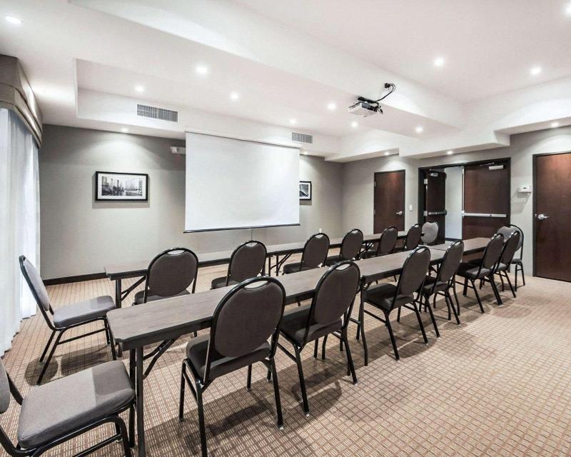Sleep Inn & Suites Hennessey image