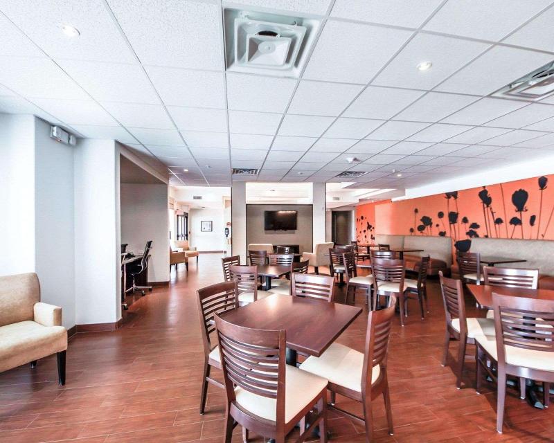 Sleep Inn & Suites Hennessey image 8