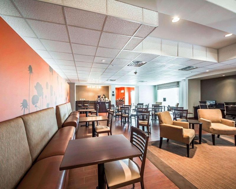Sleep Inn & Suites Hennessey image