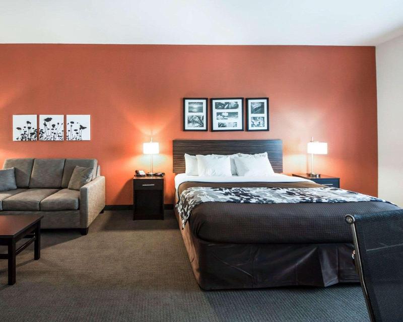 Sleep Inn & Suites Hennessey image