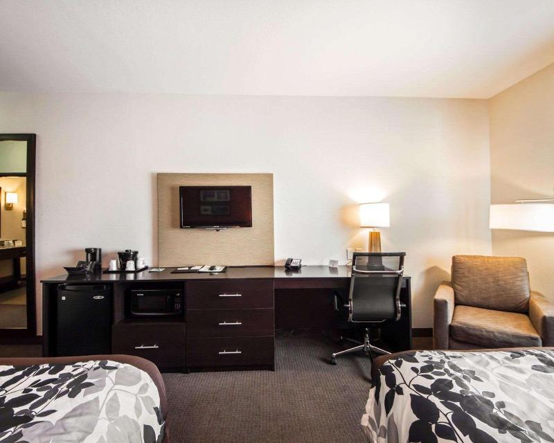 Sleep Inn & Suites Hennessey image