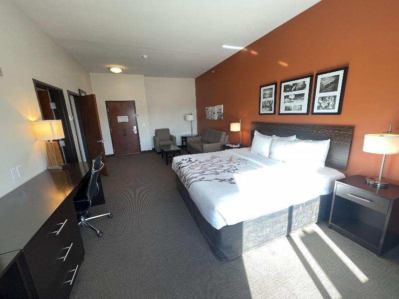 Sleep Inn & Suites Hennessey image