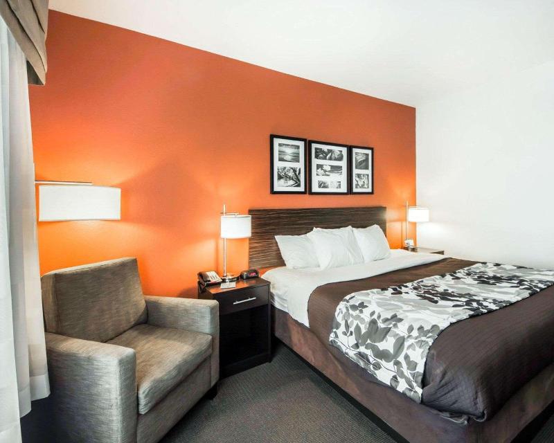 Sleep Inn & Suites Hennessey image