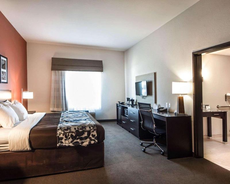 Sleep Inn & Suites Hennessey image 3