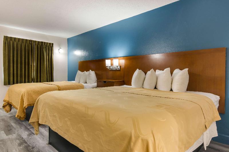 Rodeway Inn Broken Bow image 9