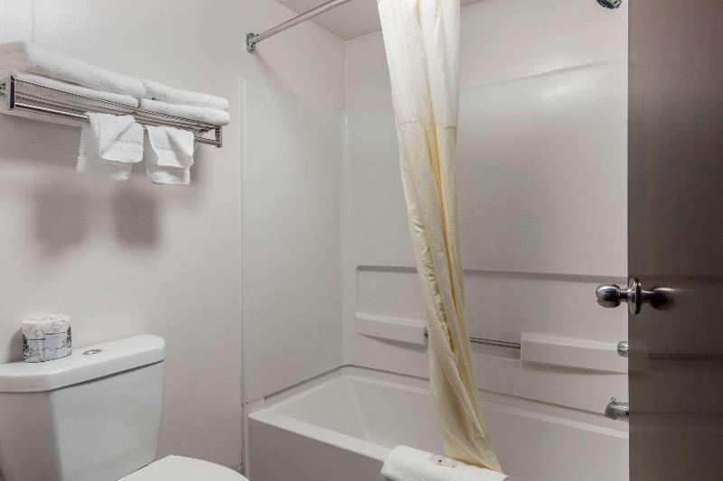 Quality Inn Kingston Springs image