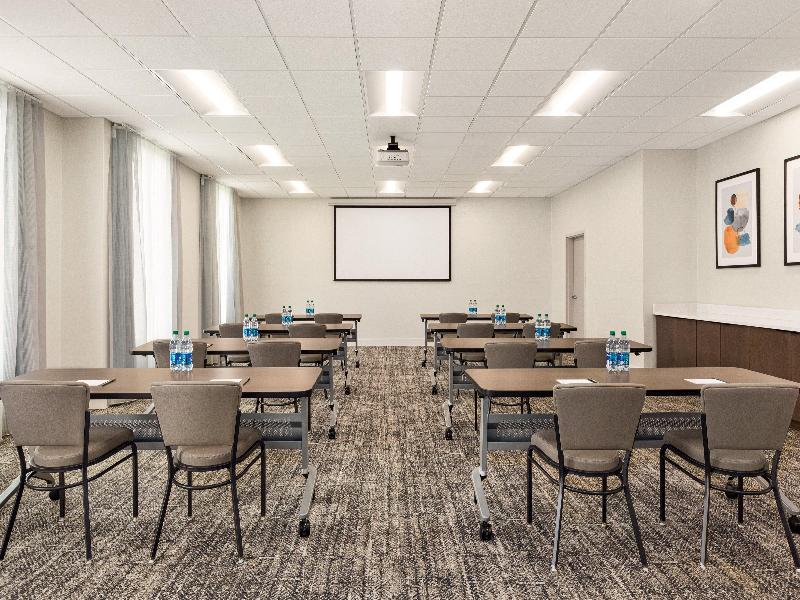 Garner Hotel Houston Westheimer by IHG image