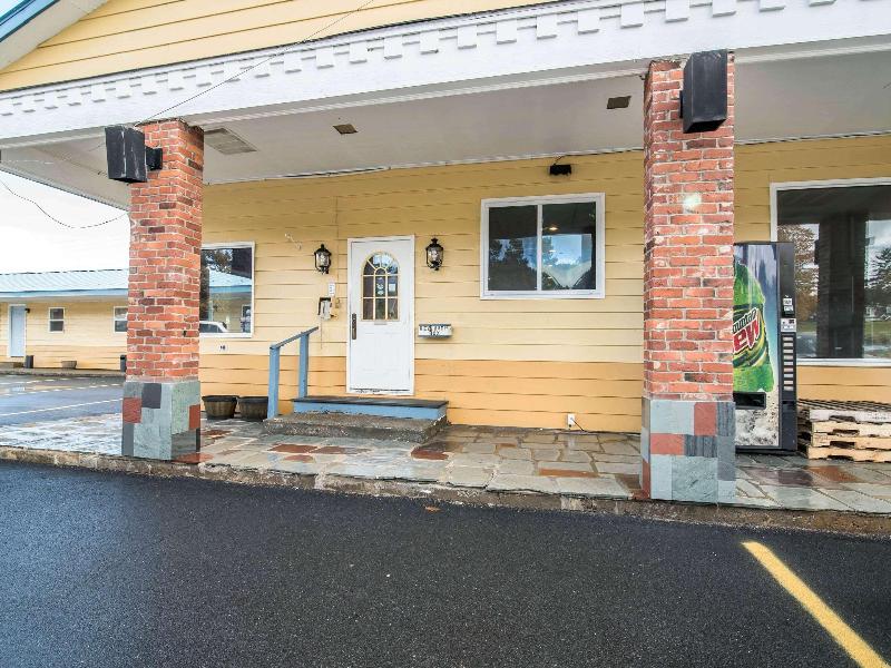 Rodeway Inn Bellows Falls image