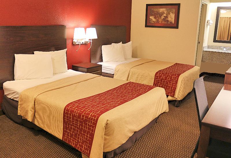 Red Roof Inn Michigan City photo 21