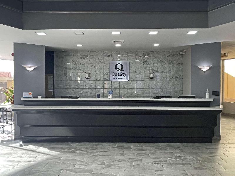 Quality Inn Fort Worth - Downtown East image
