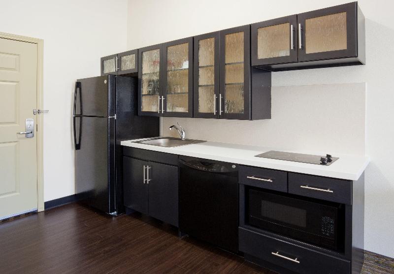 Candlewood Suites Dickinson image