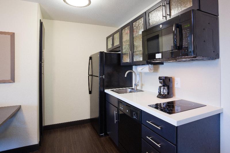 Candlewood Suites Dickinson image