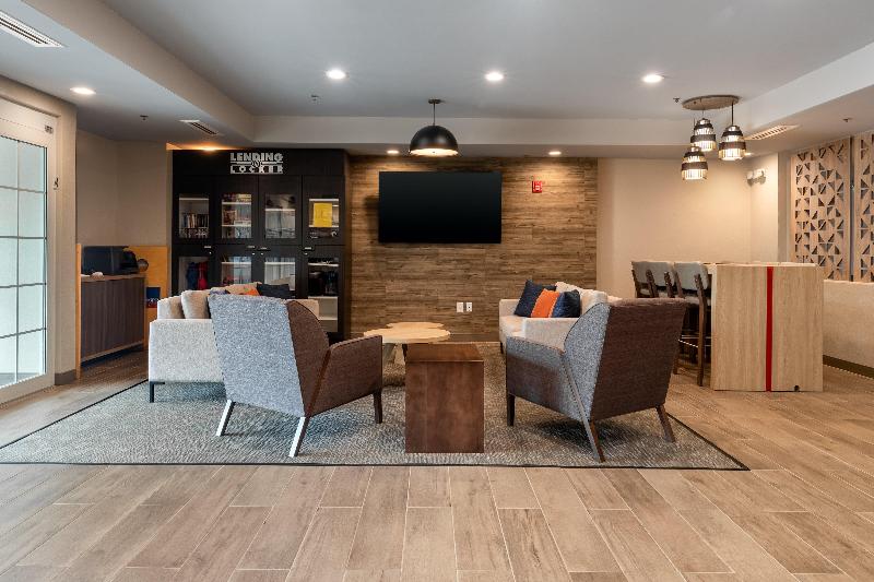 Candlewood Suites Enterprise image