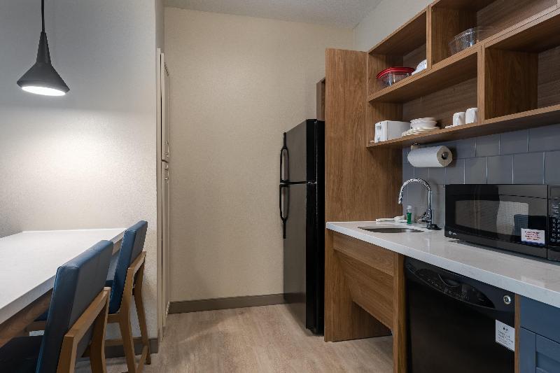 Candlewood Suites Enterprise image