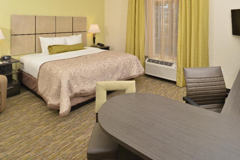 Candlewood Suites Eugene Springfield image