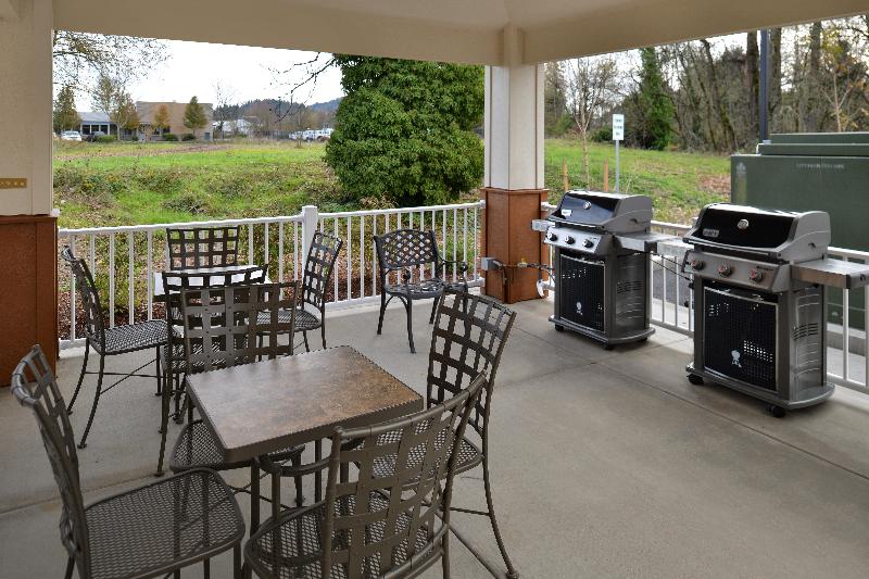 Candlewood Suites Eugene Springfield image