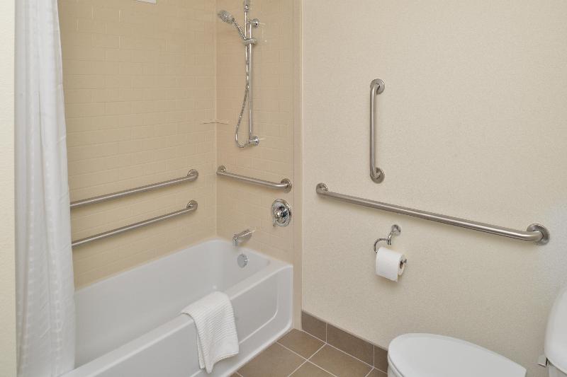Candlewood Suites Eugene Springfield image