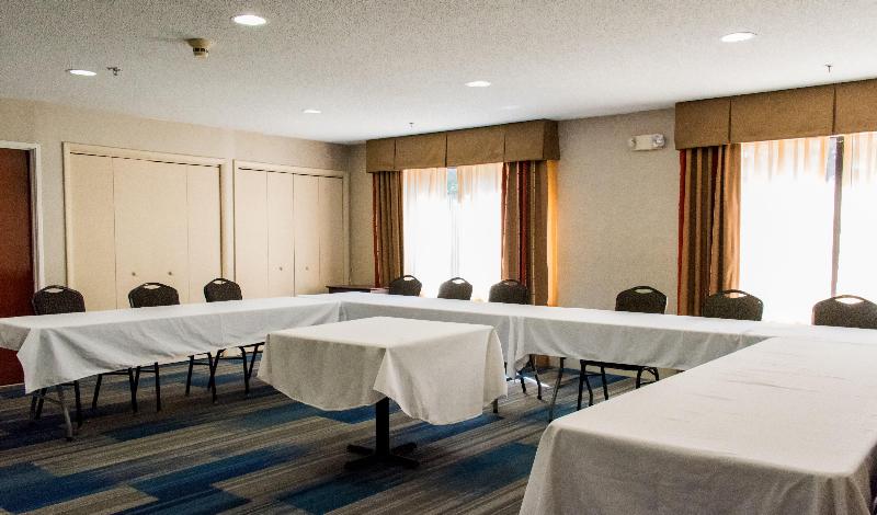 Holiday Inn Express and Suites Kinston image