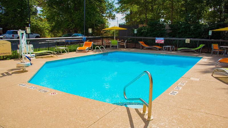 Holiday Inn Express and Suites Kinston image