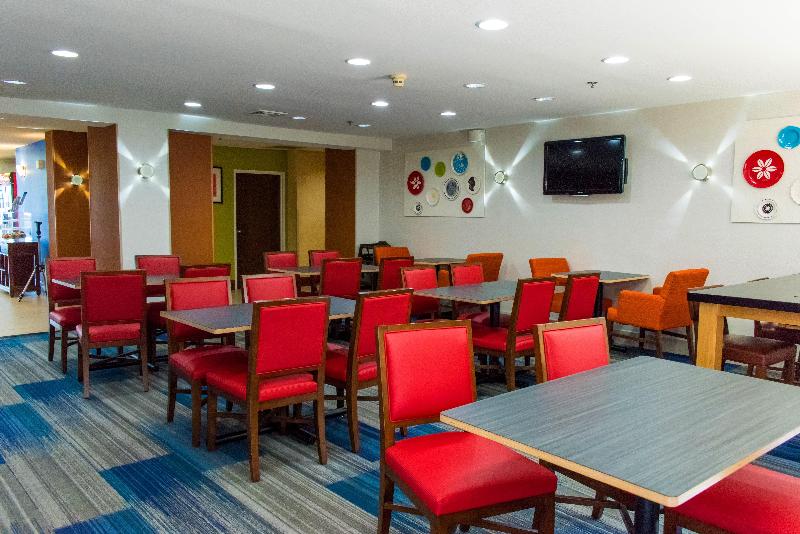Holiday Inn Express and Suites Kinston image