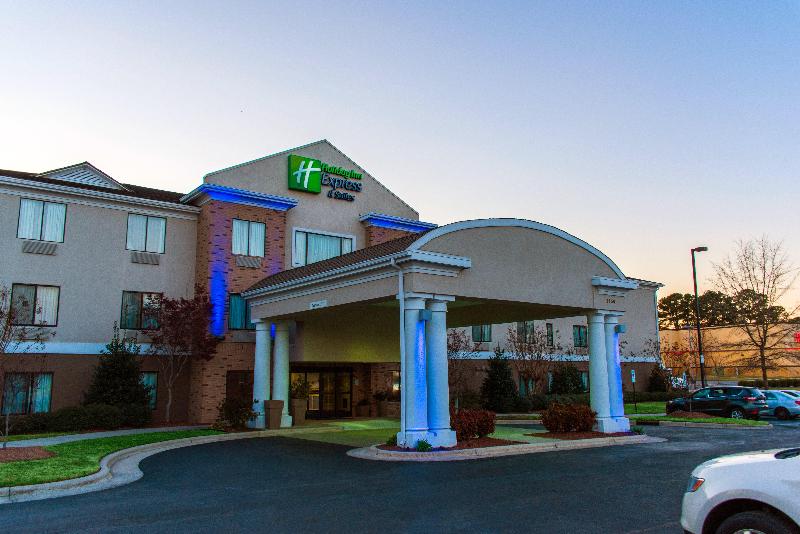 Holiday Inn Express and Suites Kinston image