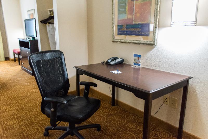 Holiday Inn Express and Suites Kinston image