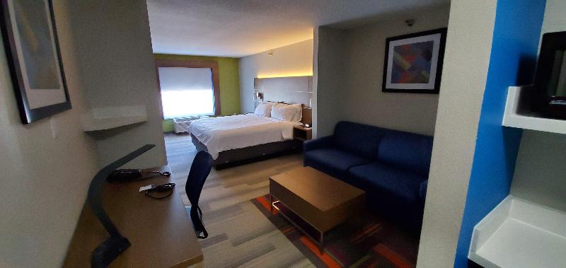 Holiday Inn Express and Suites Kinston image