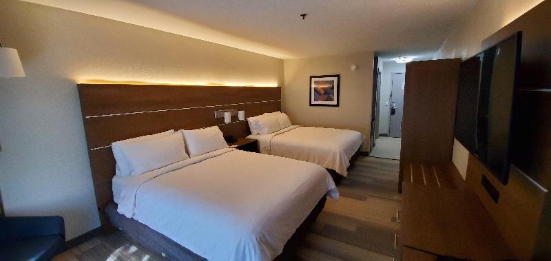Holiday Inn Express and Suites Kinston image