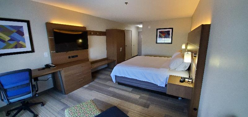 Holiday Inn Express and Suites Kinston image