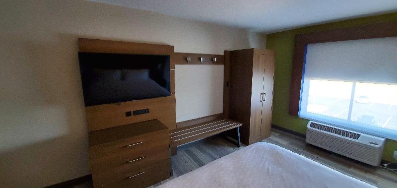 Holiday Inn Express and Suites Kinston image