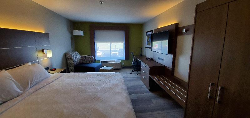 Holiday Inn Express and Suites Kinston image