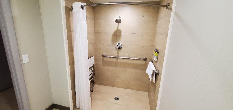 Holiday Inn Express and Suites Kinston image