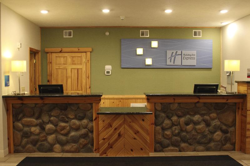 Holiday Inn Express Munising-Lakeview By IHG image