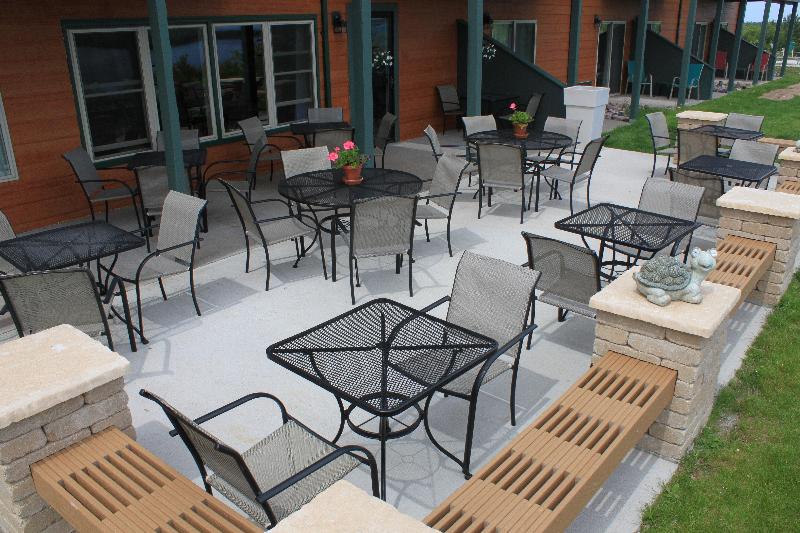 Holiday Inn Express Munising-Lakeview By IHG image