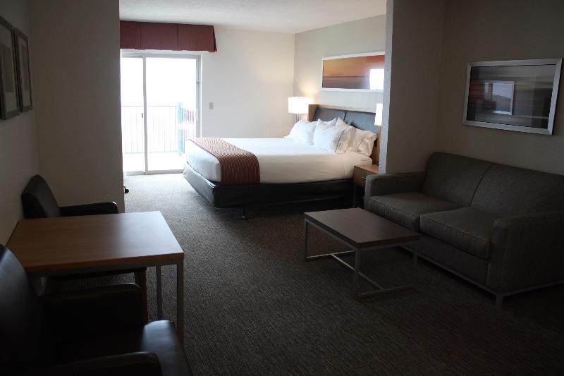 Holiday Inn Express Munising-Lakeview By IHG image