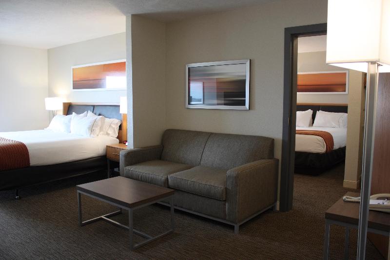 Holiday Inn Express Munising-Lakeview By IHG image