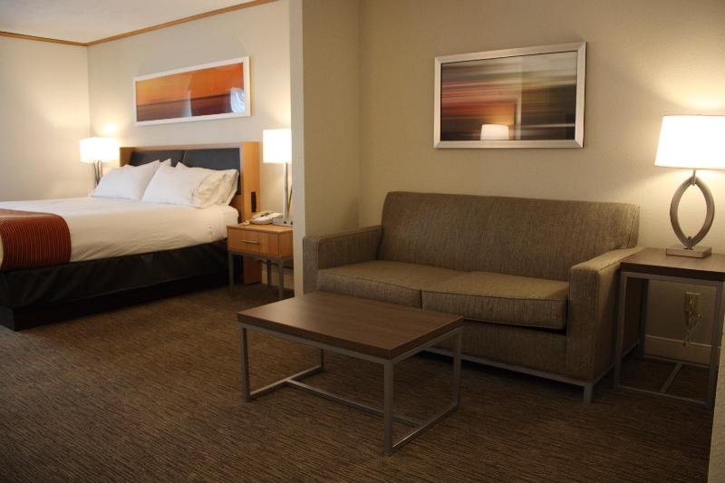 Holiday Inn Express Munising-Lakeview By IHG image