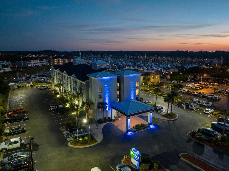 Holiday Inn Express and Suites N. Myrtle Beach Lit