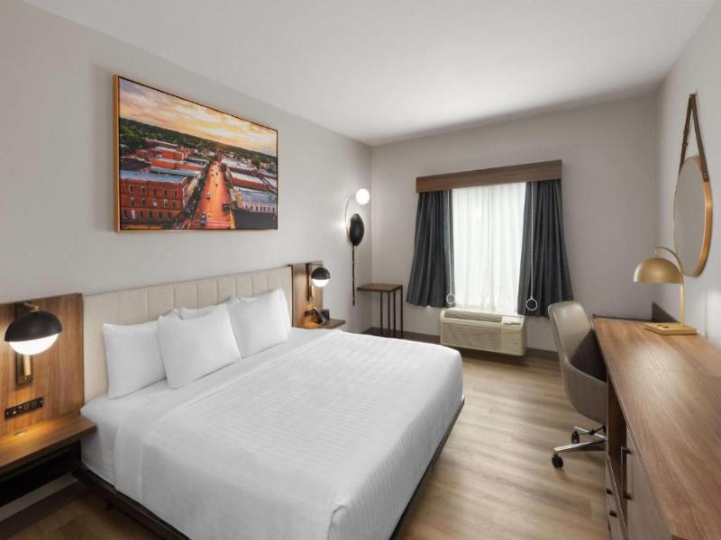 SUITE Accessible KING SIZE BED