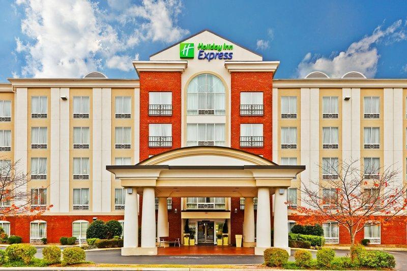 Holiday Inn Express and Suites Chattanooga Lookout