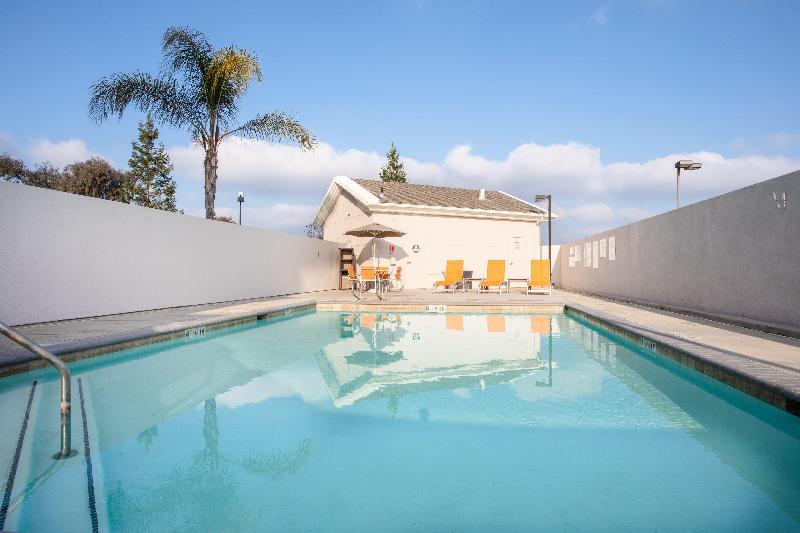 Holiday Inn Express & Suites Chowchilla - Yosemite image