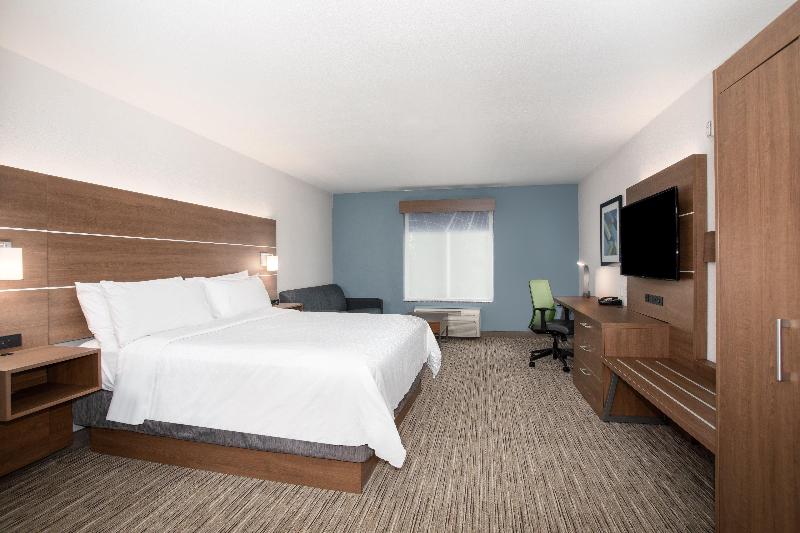 Holiday Inn Express & Suites Chowchilla - Yosemite photo 21