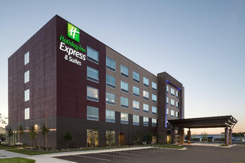 Holiday Inn Express and Suites Duluth North Miller
