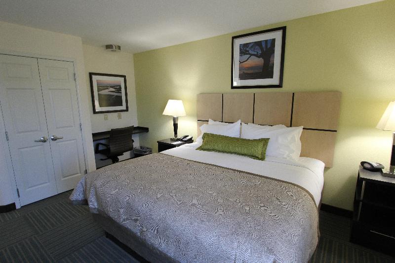 Candlewood Suites Greenville photo 21