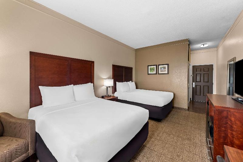 Comfort Inn & Suites image