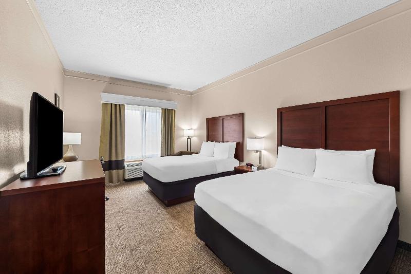 Comfort Inn & Suites image